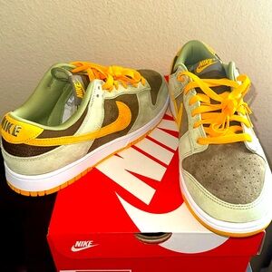 Nike Dunks - Dusty